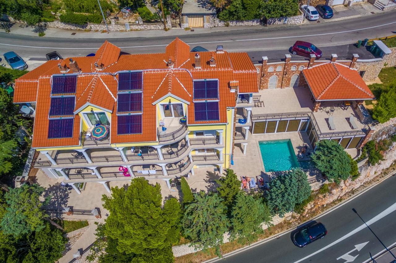 Palace Paulina Residence نوفي فينودولسكي المظهر الخارجي الصورة